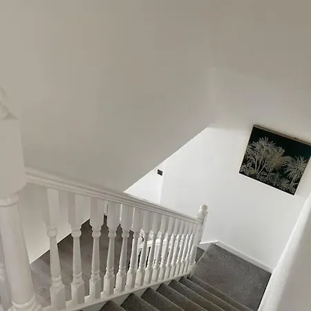 Yourlinkshouse Close To Etihad & Coop Live Arena - Sleeps 4 Manchester Exterior photo
