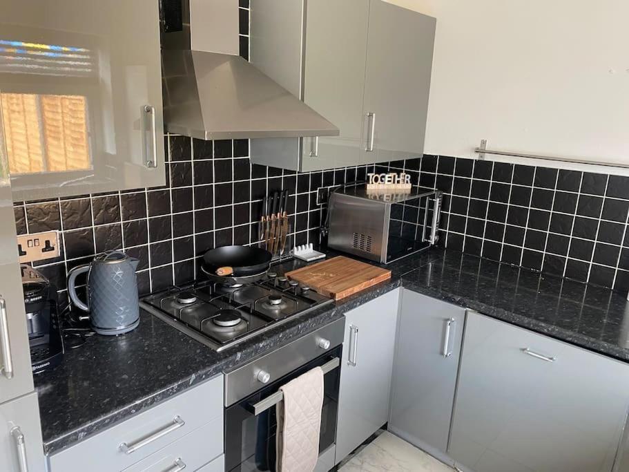 Yourlinkshouse Close To Etihad & Coop Live Arena - Sleeps 4 Casa vacanze